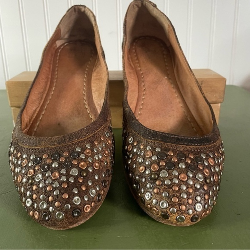 Frye CARSON Studded Ballet Flats in Distressed Crackle Finish